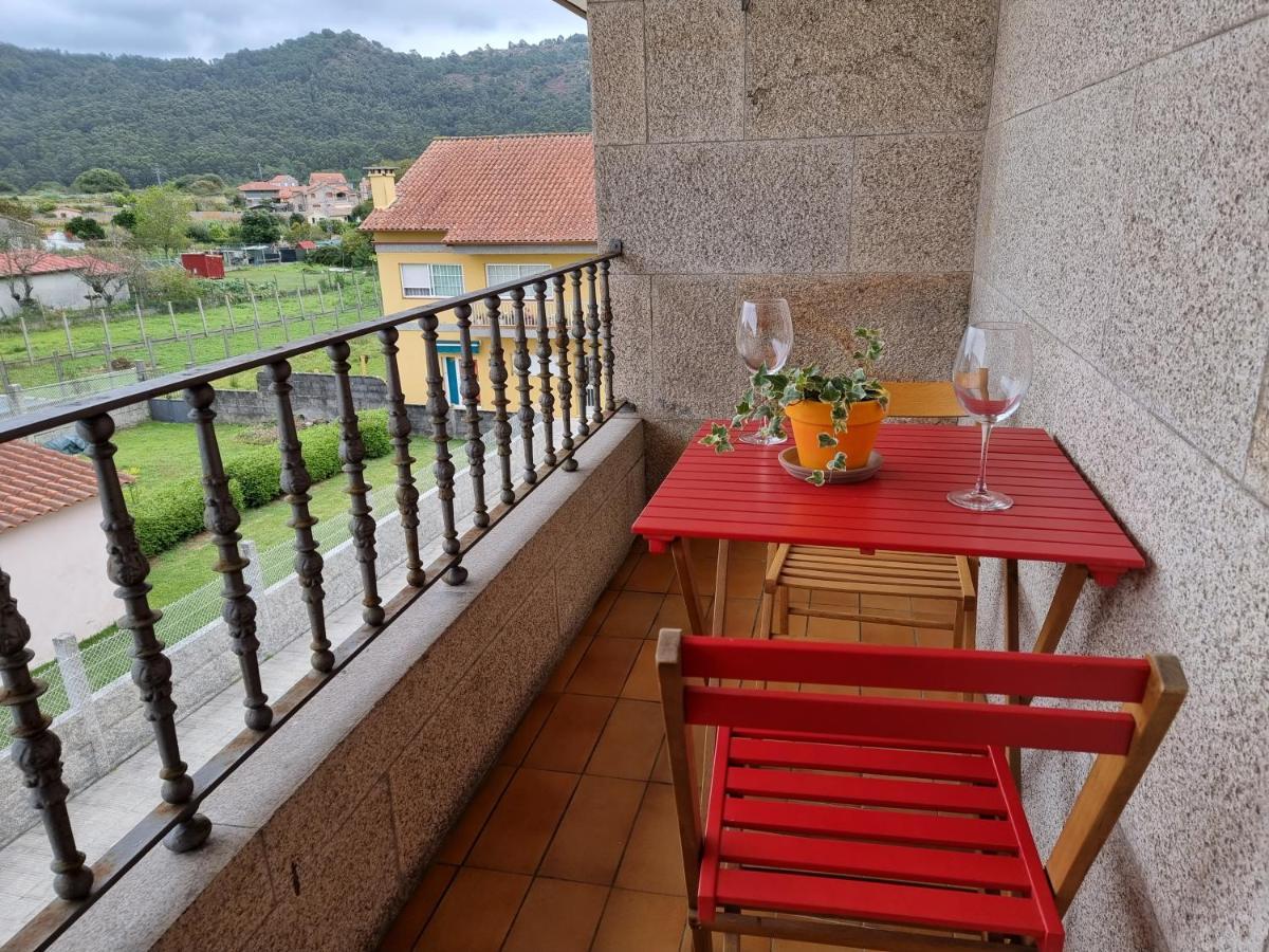 Apartamentos Ria De Aldán Esterno foto