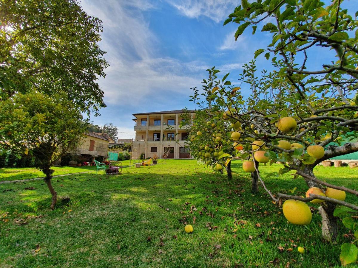 Apartamentos Ria De Aldán Esterno foto