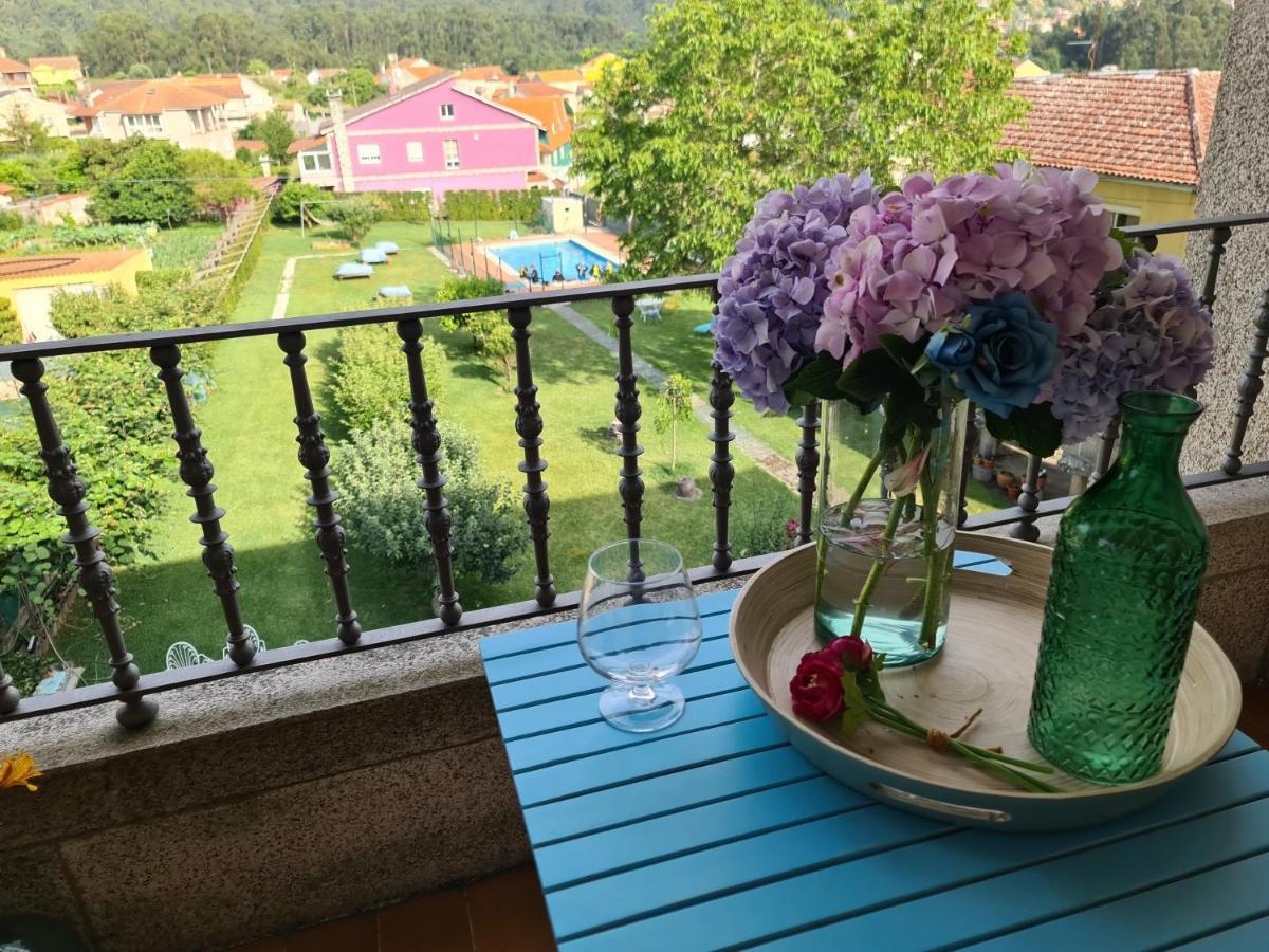 Apartamentos Ria De Aldán Esterno foto