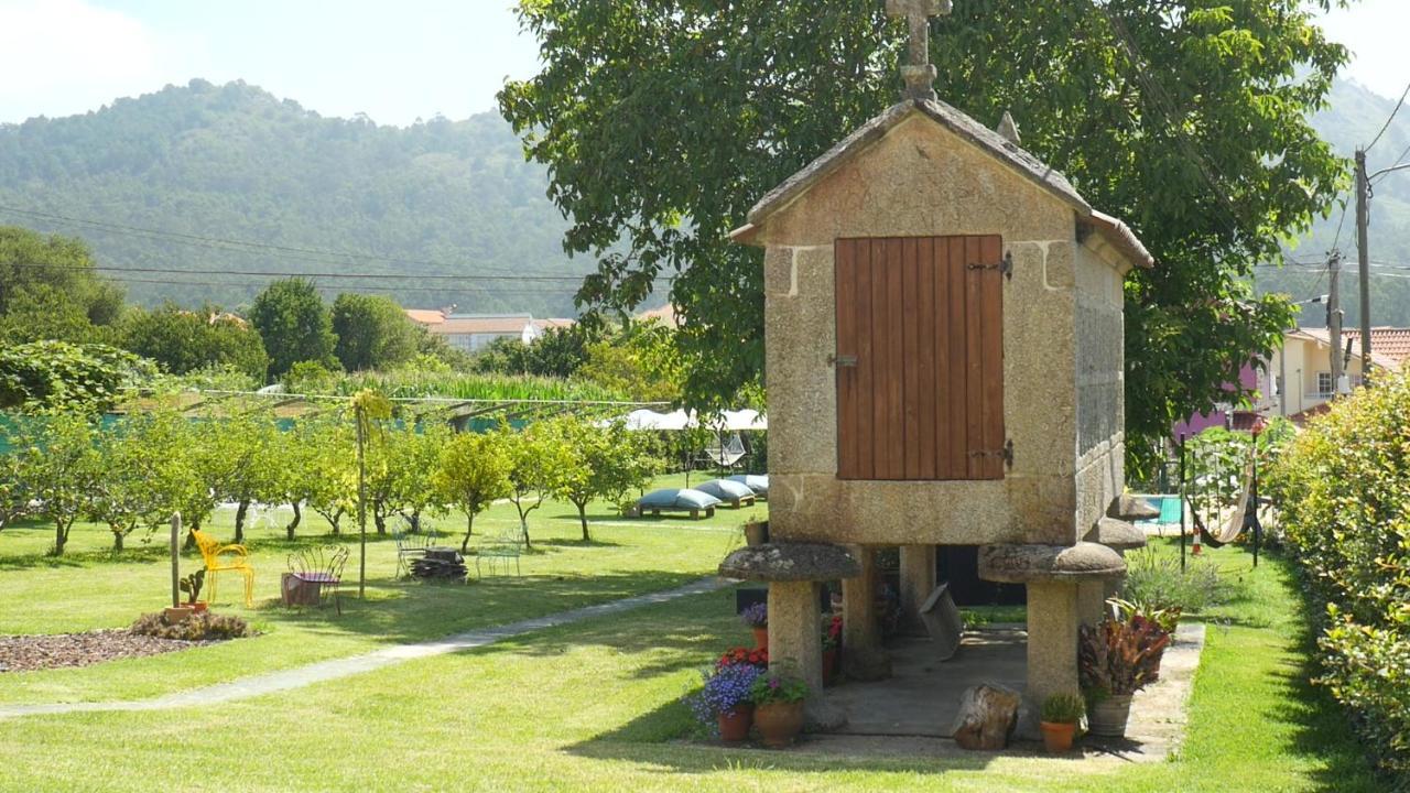 Apartamentos Ria De Aldán Esterno foto