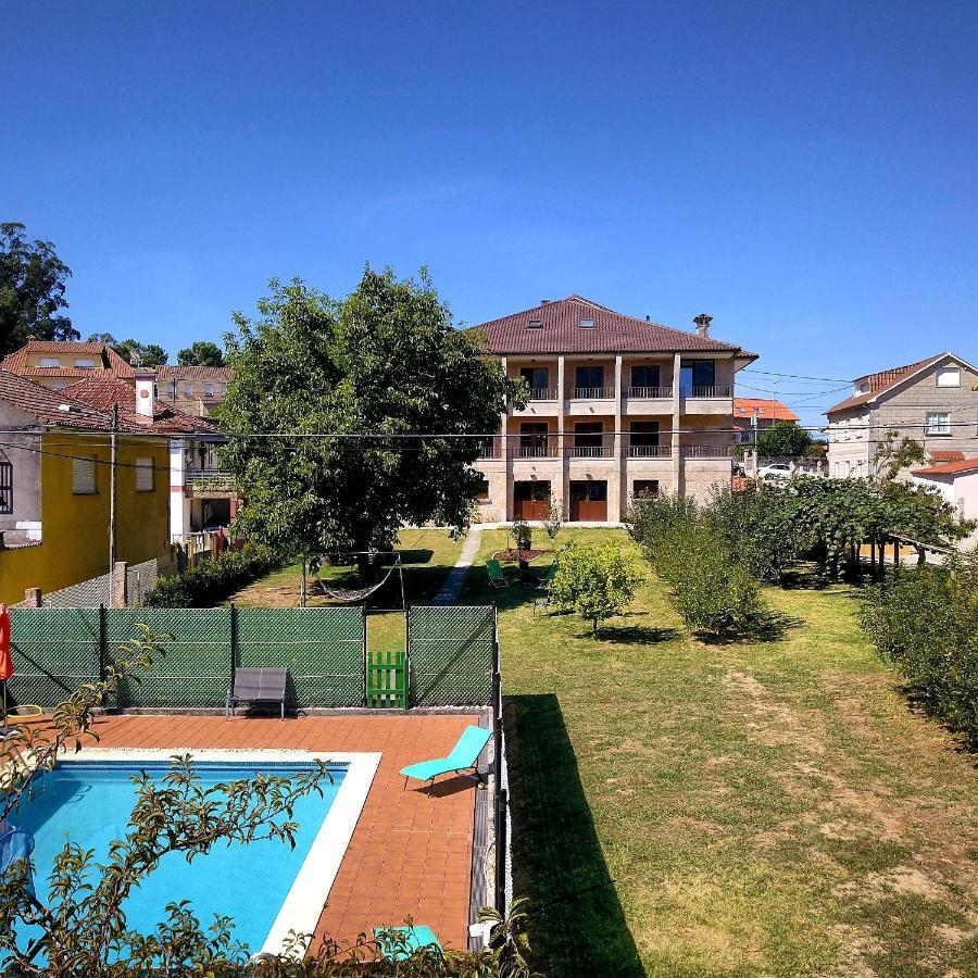 Apartamentos Ria De Aldán Esterno foto