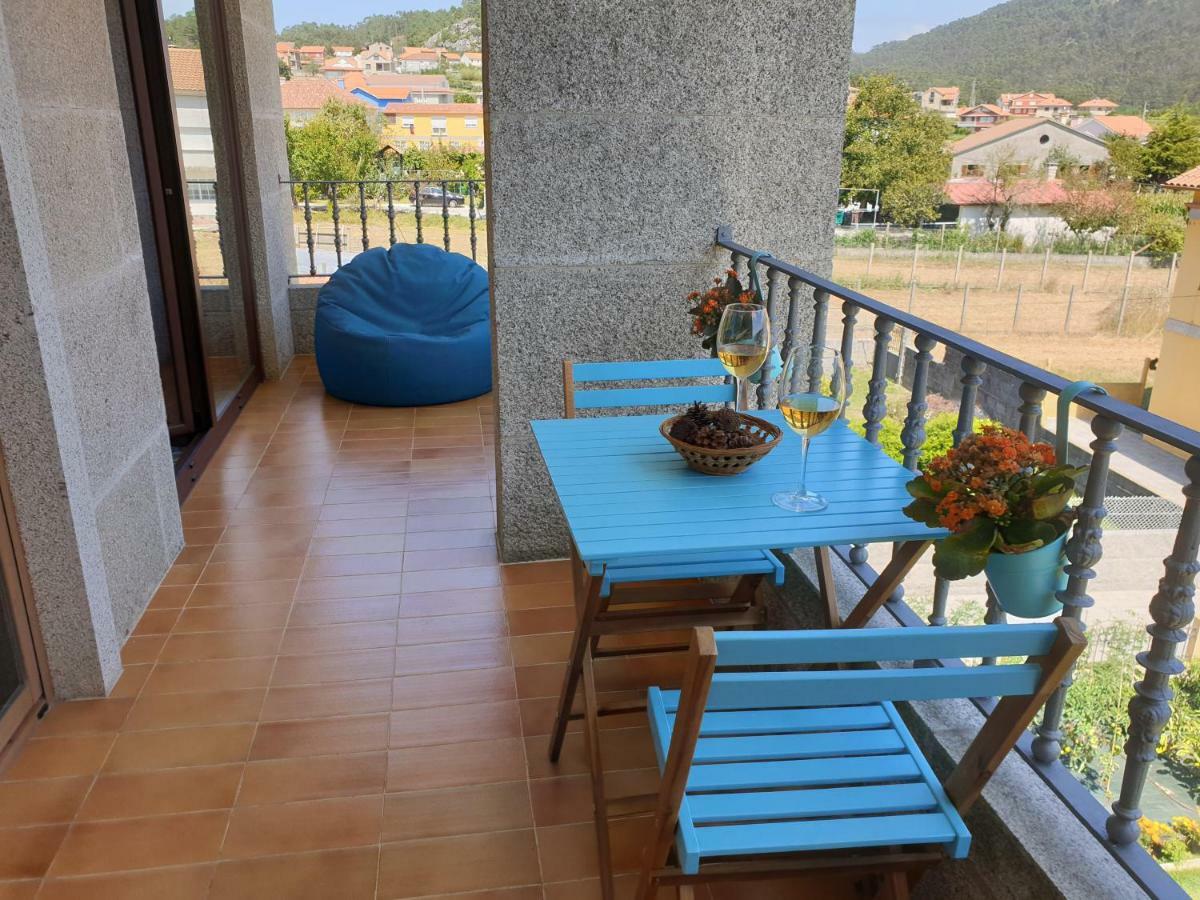 Apartamentos Ria De Aldán Esterno foto
