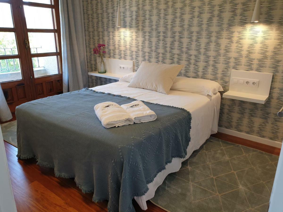 Apartamentos Ria De Aldán Esterno foto